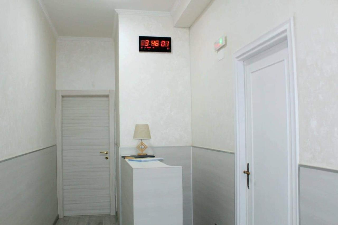 רומא Oscar Suite Home מראה חיצוני תמונה