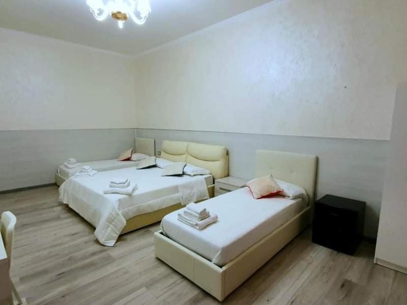 רומא Oscar Suite Home מראה חיצוני תמונה
